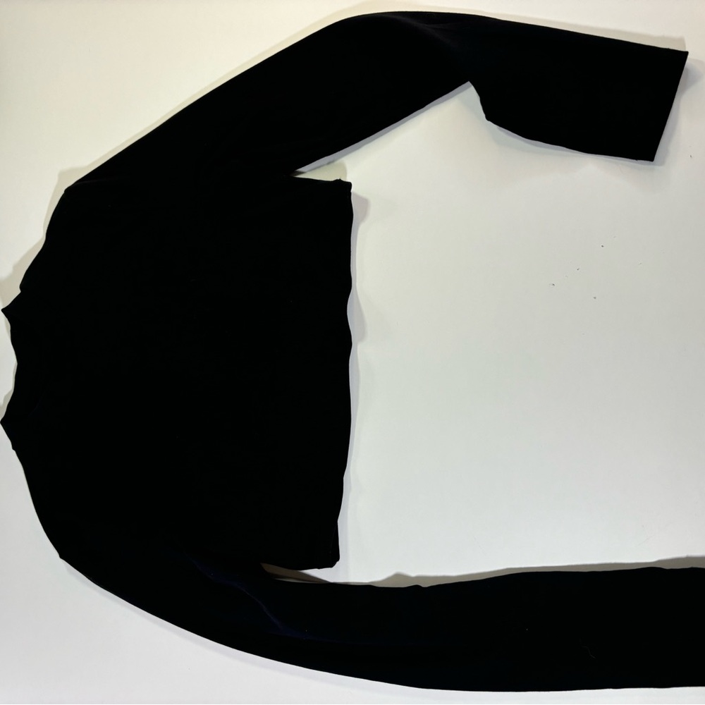Black Long Sleeve Crop Top